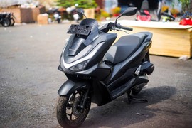 Cận cảnh Honda PCX 2025 tại Việt Nam, "ăn xăng" 2,198L/100km