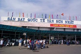 Ngăn chặn vụ vận chuyển súng đạn qua sân bay Tân Sơn Nhất