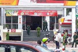 Đang truy bắt hung thủ cướp ngân hàng HDBank ở Đồng Nai