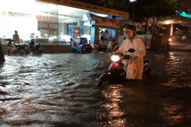 “Siêu máy bơm” chống ngập đường Nguyễn Hữu Cảnh… tái xuất hiện