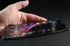 LG G Flex 2 sẽ xuất hiện trong vòng 2 tháng nữa