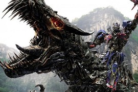 Đằng sau cuộc chiến đầy khói lửa của Transformers 4 là gì?