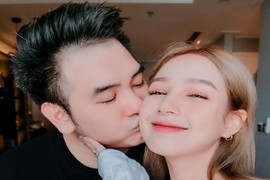 Streamer giàu nhất Việt Nam bất ngờ lộ ngày cưới bạn gái hot girl