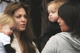 Diễn viên Angelina Jolie trả lương cho bảo mẫu 20 tỷ đồng/năm