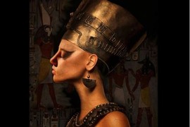 Phát hiện thứ hiện đại trong mộ nữ pharaoh đầu tiên của Ai Cập 