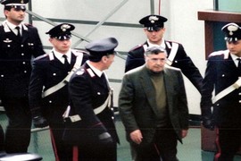 Mafia Italy: Khi quan chức bắt tay với tội phạm