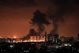 Video: Israel không kích 140 mục tiêu của Hamas tại Gaza