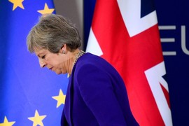 Chính phủ Anh vẫn còn rất nhiều "cửa ải" sau thỏa thuận Brexit