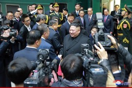 Triều Tiên công bố ảnh “độc” chuyến thăm Trung Quốc của ông Kim Jong-un