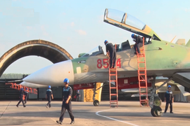 Soi kho bom, tên lửa "khủng" của Su-30MK2 Việt Nam