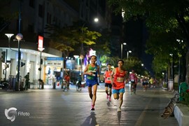 Chân chạy cự ly full marathon chia sẻ cách thích nghi trong thời gian giãn cách