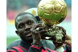 "Quả bóng vàng 1995" George Weah đắc cử Tổng thống Liberia