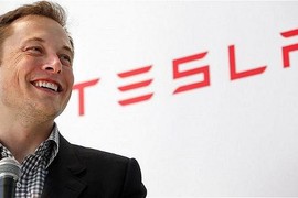 Làm việc quá sức, công nhân Tesla uống nước tăng lực để tỉnh táo