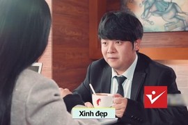 Video: Chàng trai mắc bệnh siêu lạ và cô bạn gái xinh đẹp