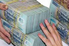 Bán đất 1,5 tỷ, chồng keo kiệt vẫn quyết trung thành với xe máy