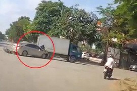 Video: Thanh niên văng lên nắp capo thoát chết thần kỳ sau tai nạn kinh hoàng