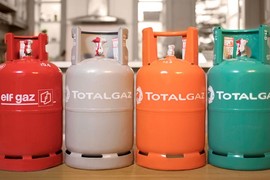 Cách phân biệt bình gas thật hay giả chính xác trong "phút mốt"