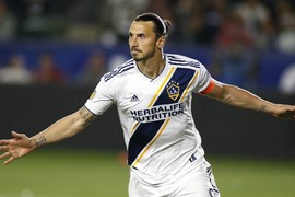 Video: Ibrahimovic ghi hat-trick giúp LA Galaxy ngược dòng thắng 3-2