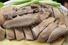 Trổ tài làm thịt vịt trong ngày ra mắt, chàng trai tạo ra "cực phẩm"