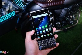 Điện thoại "Dâu đen" BlackBerry "chết" lần 2