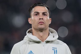 Video: Top 5 cầu thủ bóng đá giàu nhất thế giới, Ronaldo không phải số 1