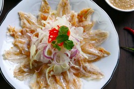 Món gỏi cá hút khách ở Quy Nhơn được ví như 'sushi' phiên bản Việt