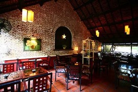 Quán café ở Sài Gòn với nét bâng khuâng hoài niệm