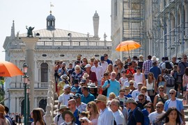 Venice muốn xóa sổ khách du lịch nghèo