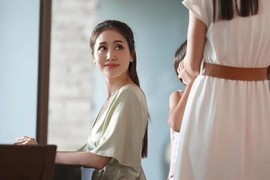 Cho 2 mẹ con vào trú mưa, tôi giật mình thấy người quen cũ