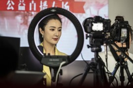 Mánh khóe của các "chiến thần", "pháp sư" livestream