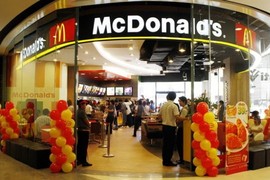 Truyền thông "kém duyên" gây bức xúc, McDonald's Việt Nam xin lỗi 