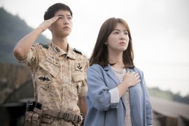 Cuộc sống của Song Joong Ki và Song Hye Kyo ra sao sau 3 năm ly hôn?