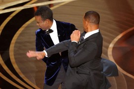 Chris Rock nói về cái tát của Will Smith sau một năm