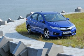 Lý do Honda City mới cực hút khách Việt