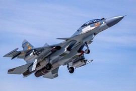 Belarus "hớ" nặng trong vụ mua 12 tiêm kích Su-30SM của Nga?