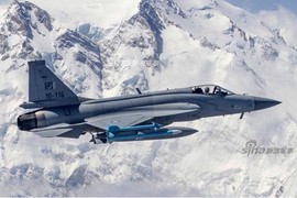 Trung Quốc bán tiêm kích JF-17 Thunder cho Myanmar với giá rẻ không tưởng