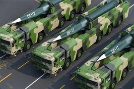 Tên lửa siêu vượt âm DF-17 Trung Quốc đã bỏ xa Avangard Nga?