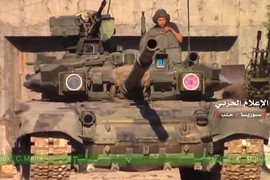 Nóng: SAA điều 20 xe tăng T-90 tiêu diệt 500 phiến quân, đập tan cuộc tiến công vào Idlib