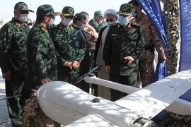 Iran khoe UAV tối tân giúp tàu cao tốc có thêm đòn đánh mới