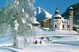 Vẻ đẹp lộng lẫy vùng Tirol khi chớm đông