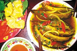 Chạch kho nghệ chữa viêm gan vàng da   