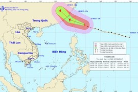 Bão Soudelor giật cấp 17, biển động mạnh