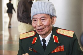 “Nghe lời Hồ Chủ tịch kêu gọi, chúng tôi xung phong ra mặt trận”