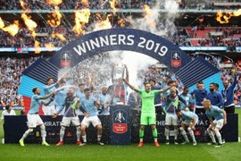 Man City lập cùng lúc 2 kỳ tích chưa từng có của bóng đá Anh