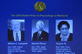 Ba nhà khoa học đoạt giải Nobel Y học 2015