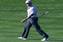 Ảnh: Cựu Tổng thống Obama chơi golf sau khi rời Nhà Trắng