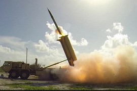 Mỹ chuyển hệ thống phòng thủ tên lửa THAAD tới Hàn Quốc