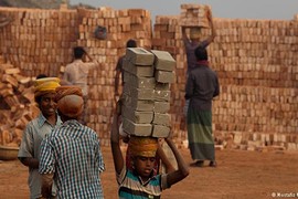 "Tuổi thơ bị đánh cắp" của lao động trẻ em Bangladesh