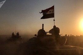 Nga dọa hủy diệt SDF pháo kích Quân đội Syria ở Deir Ezzor