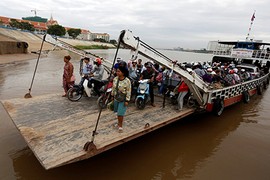 Muôn kiểu phương tiện di chuyển của người dân khắp thế giới